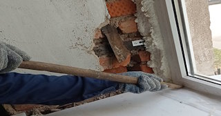 Демонтаж оконных откосов по выгодной цене от 513 руб. в Кирове - Сварной-Кри